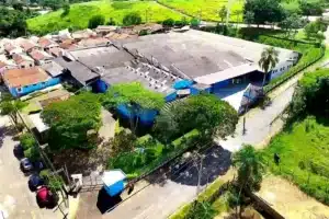 Vista aérea da fábrica Kronos PET